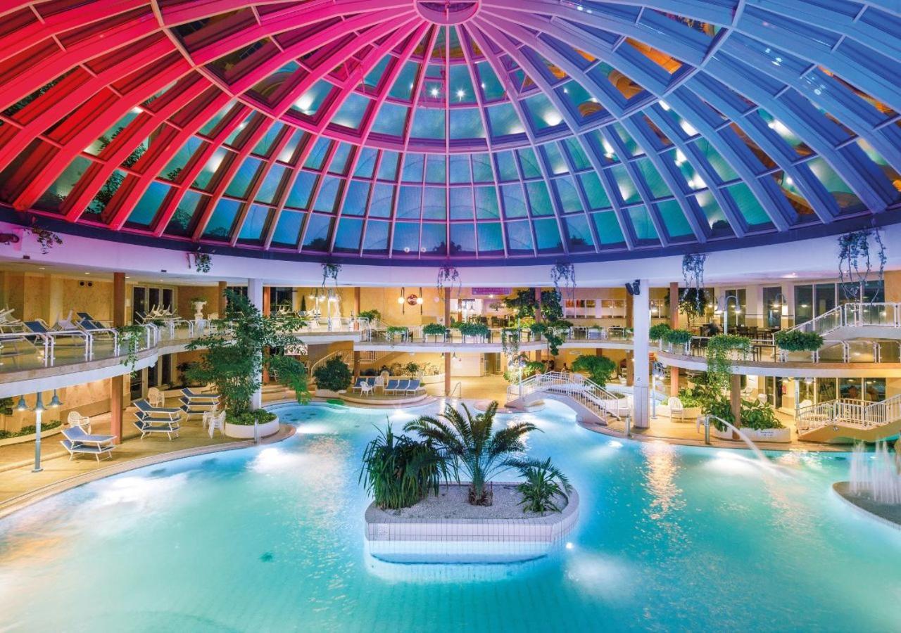 Hotel Gran BelVeder Scharbeutz Buitenkant foto