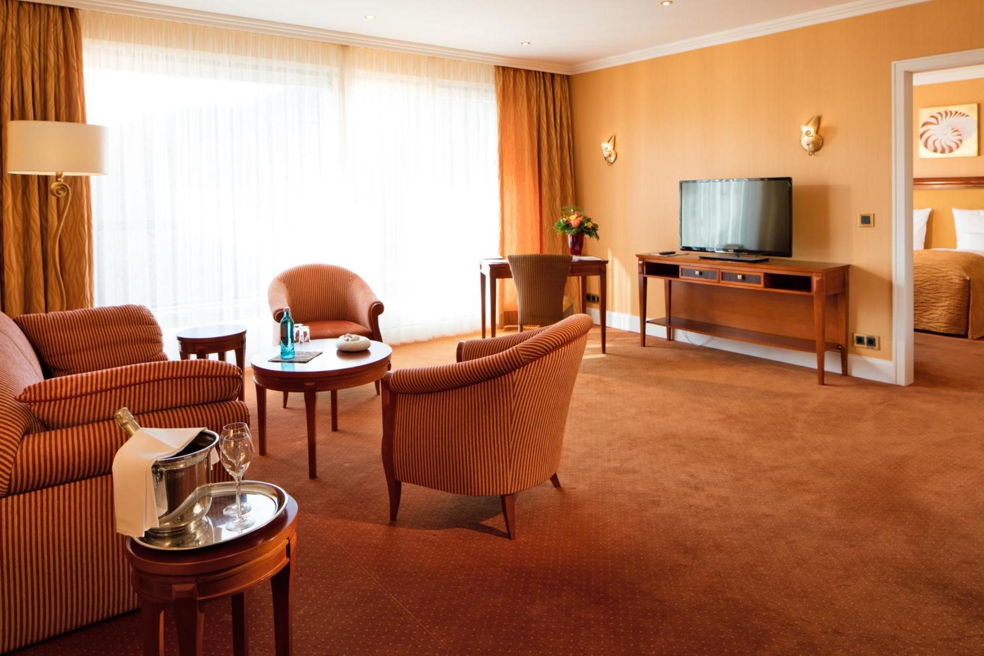 Hotel Gran BelVeder Scharbeutz Buitenkant foto